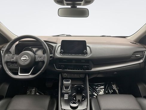 Used 2023 Nissan Rogue SV w/ SV Premium B Package image 14