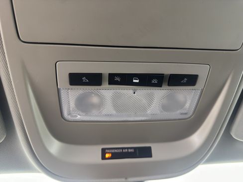 Used 2022 Chevrolet Colorado LT w/ Fleet Safety Package RWD image 27