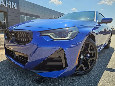 Used 2025 BMW 230i xDrive Coupe w/ M Sport Package AWD/4WD image 1