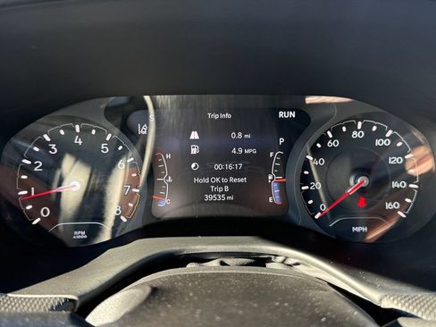 Used 2022 Jeep Compass Trailhawk w/ Trailhawk Convenience Group AWD/4WD image 19