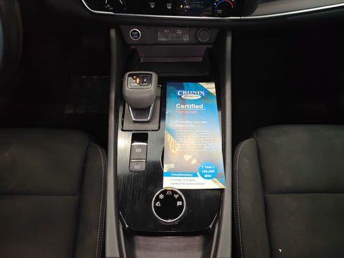 Used 2023 Nissan Rogue S AWD/4WD image 35