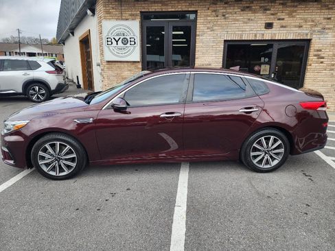 Used 2019 Kia Optima LX w/ LX 17" Wheel Package image 2