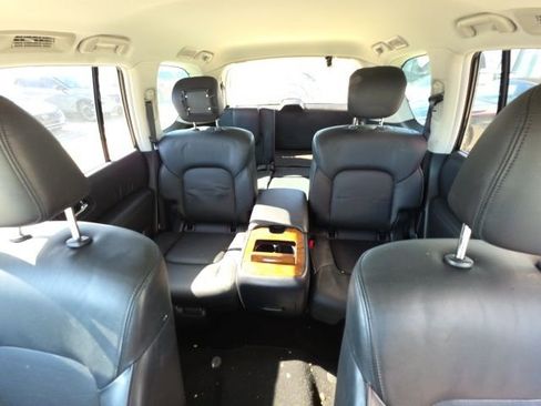 Used 2023 Nissan Armada SL w/ Captain's Chairs Package image 22