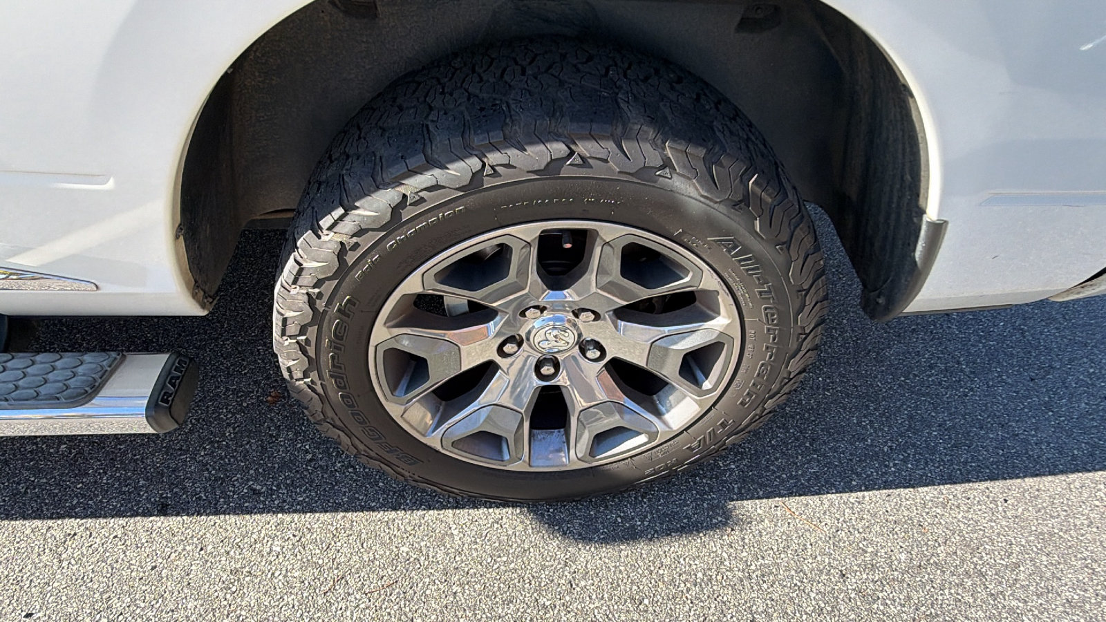 Used 2018 RAM 1500 Limited AWD/4WD image 12
