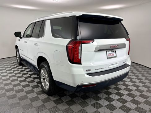 Used 2021 GMC Yukon SLT image 3