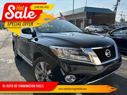 Used 2016 Nissan Pathfinder Platinum w/ Family Entertainment Package