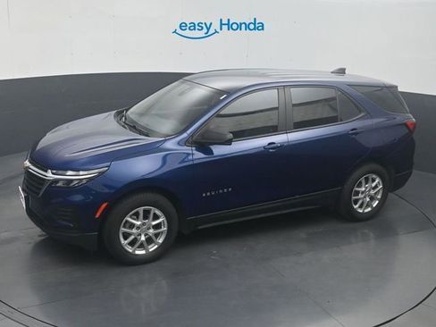 Used 2022 Chevrolet Equinox LS FWD image 22