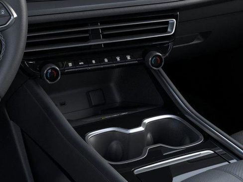 New 2026 Chevrolet Traverse High Country FWD image 23