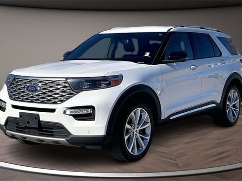 Used 2022 Ford Explorer Platinum w/ Technology Package image 1