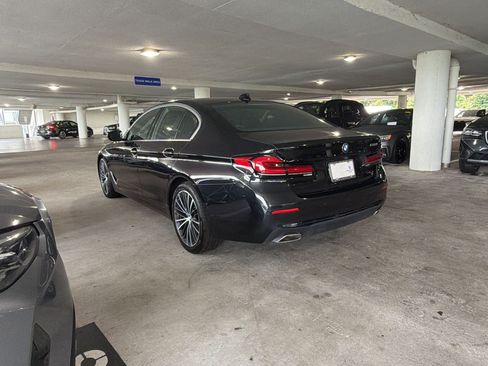 Used 2023 BMW 530i w/ Executive Package RWD image 2