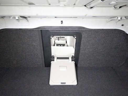 Certified 2023 Volvo S90 B6 Plus image 28