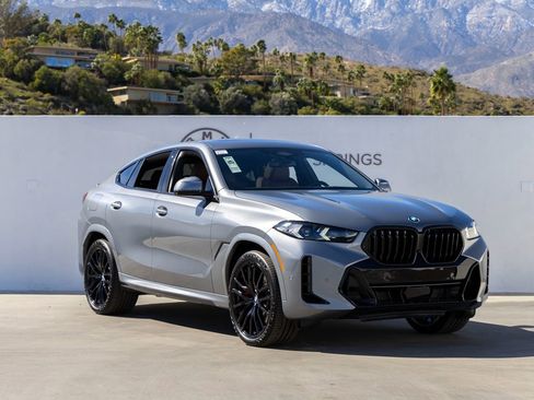 Certified 2026 BMW X6 xDrive40i w/ Premium Package image 2