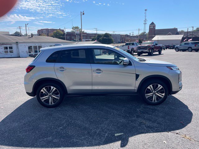 Used 2025 Mitsubishi Outlander Sport SE AWD/4WD image 4