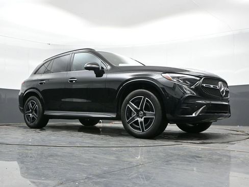 Used 2023 Mercedes-Benz GLC 300 image 37