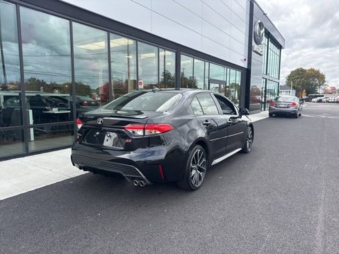 Used 2022 Toyota Corolla SE image 3