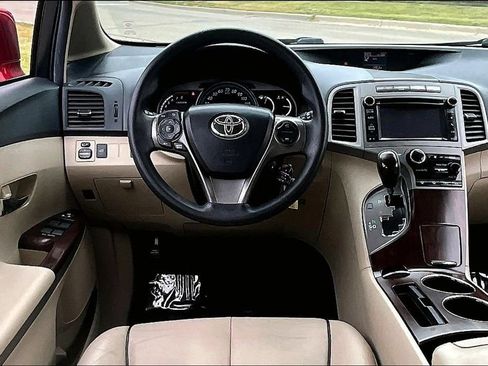 Used 2013 Toyota Venza LE w/ LE Convenience Pkg FWD image 17