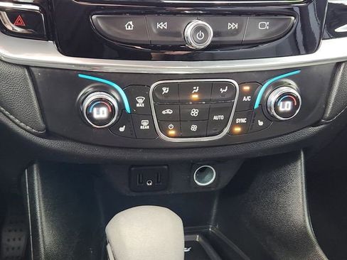 Certified 2023 Chevrolet Traverse LT AWD/4WD image 21