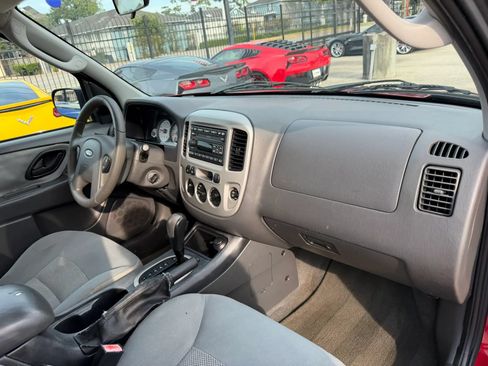 Used 2006 Ford Escape XLT FWD image 17