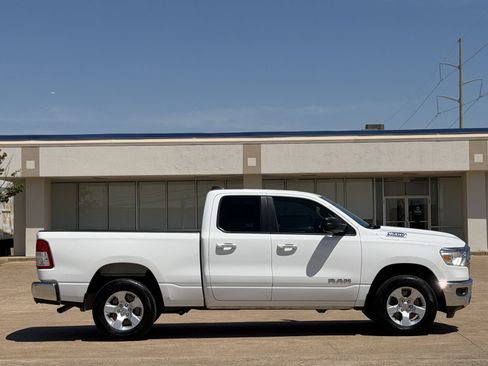 Used 2019 RAM 1500 Big Horn AWD/4WD image 3