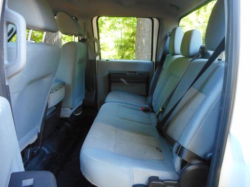 Used 2012 Ford F250 XL w/ PWR Equipment Group AWD/4WD image 17