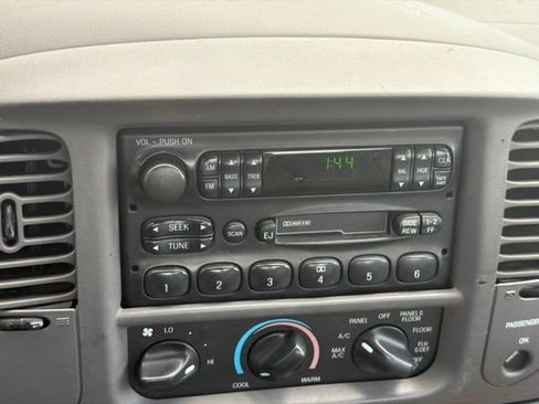 Used 2003 Ford F150 XL RWD image 18