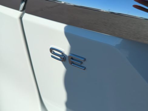 New 2026 Volkswagen Atlas SE image 24