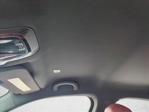 Used 2022 Alfa Romeo Stelvio Sprint image 11