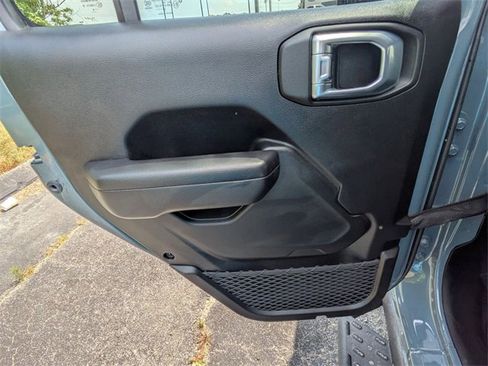 Used 2024 Jeep Wrangler Sport S image 28