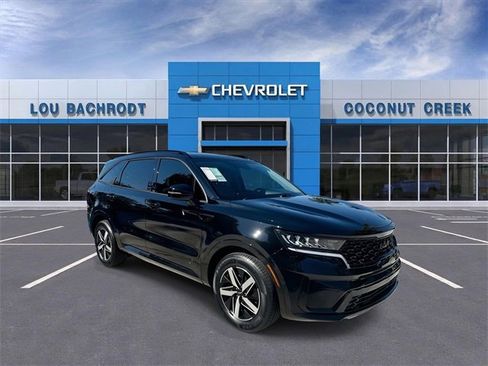 Used 2023 Kia Sorento S image 2