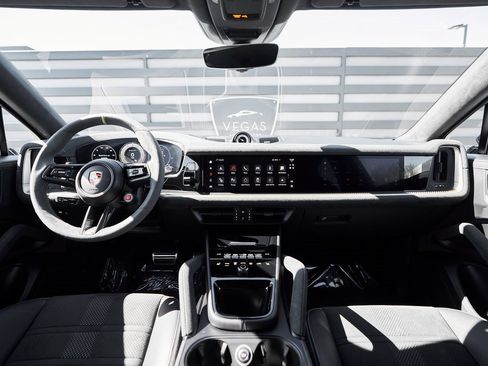 Used 2024 Porsche Cayenne Turbo GT image 52