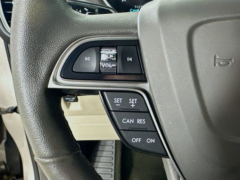 Used 2019 Lincoln Nautilus FWD image 18