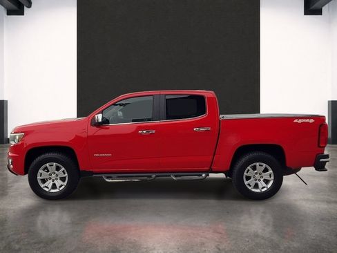 Used 2017 Chevrolet Colorado LT w/ Luxury Package, Chrome AWD/4WD image 2