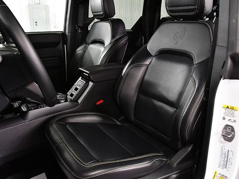 Used 2025 Ford Bronco Badlands AWD/4WD image 29