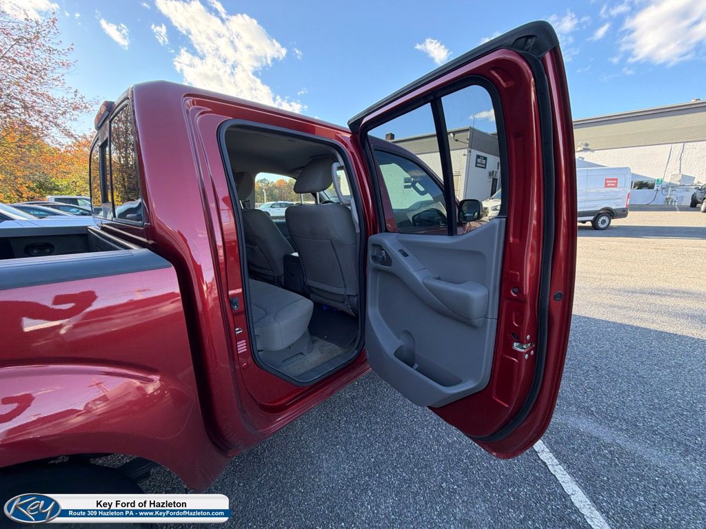 Used 2018 Nissan Frontier SV AWD/4WD image 19