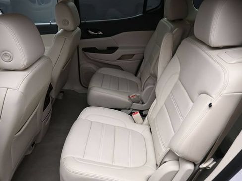 Used 2023 GMC Acadia Denali AWD/4WD image 12