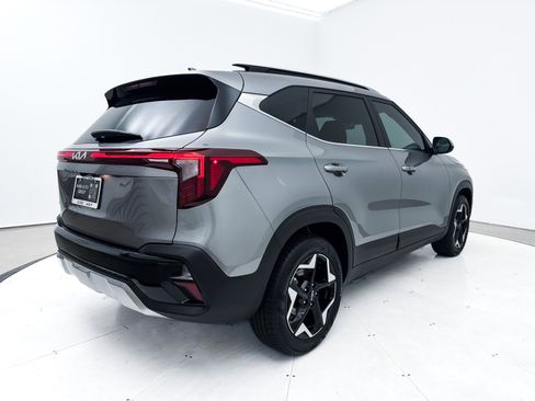 Certified 2026 Kia Seltos EX image 18