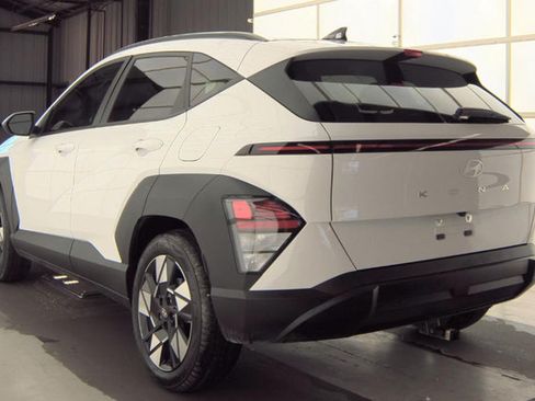 Certified 2025 Hyundai Kona SEL FWD image 3