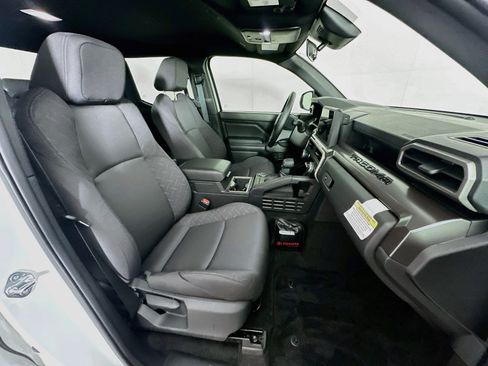 Used 2025 Toyota Tacoma SR5 RWD image 31