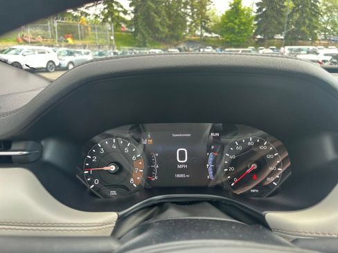 Used 2025 Jeep Compass Limited AWD/4WD image 12