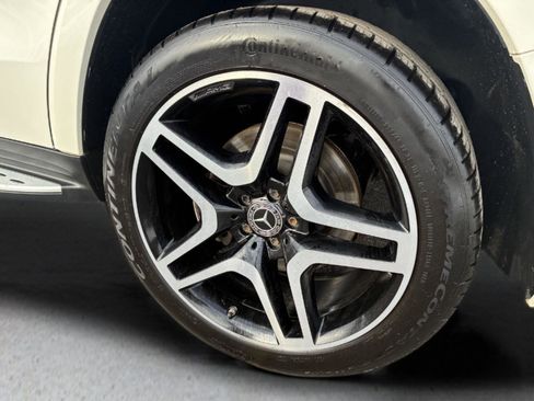 Used 2019 Mercedes-Benz GLS 550 4MATIC image 40