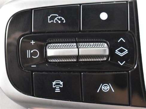 Used 2026 Genesis GV70 2.5T Advanced image 24