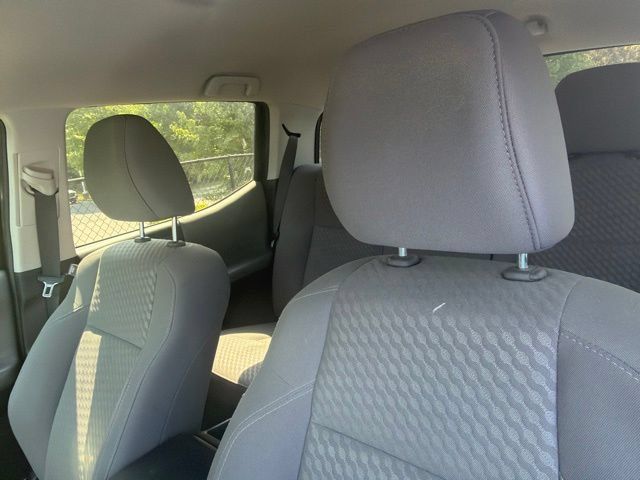 Used 2021 Toyota Tacoma SR5 RWD image 5