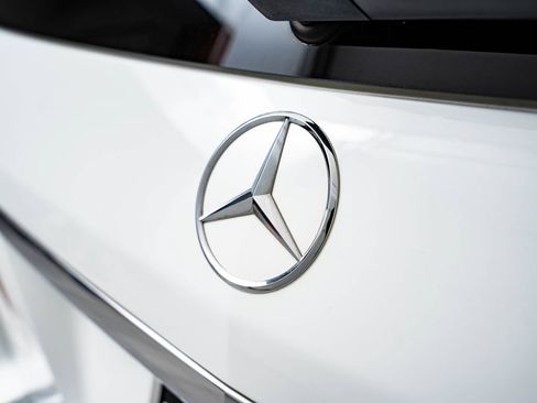 Used 2016 Mercedes-Benz GL 450 4MATIC image 18