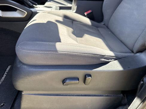 Used 2022 Nissan Frontier SV image 29