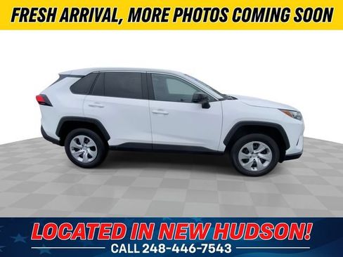 Used 2025 Toyota RAV4 LE FWD image 3