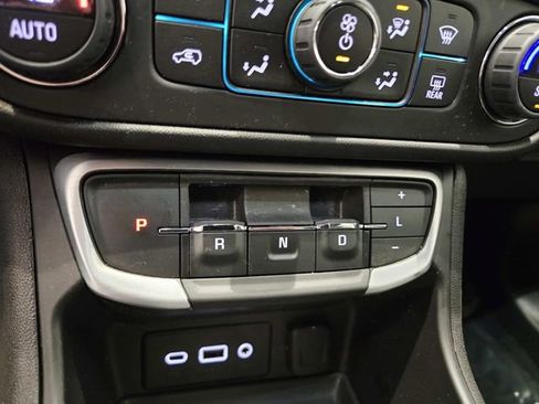 Certified 2022 GMC Terrain SLE w/ Driver Convenience Package image 24