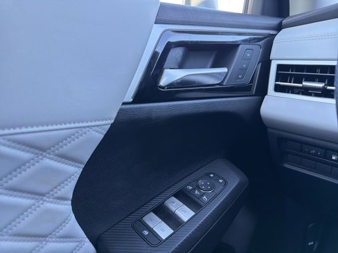 Used 2023 Mitsubishi Outlander SEL 40th Anniversary image 25