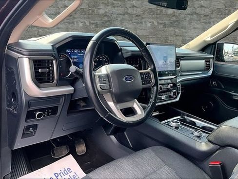 Used 2023 Ford Expedition XLT AWD/4WD image 17