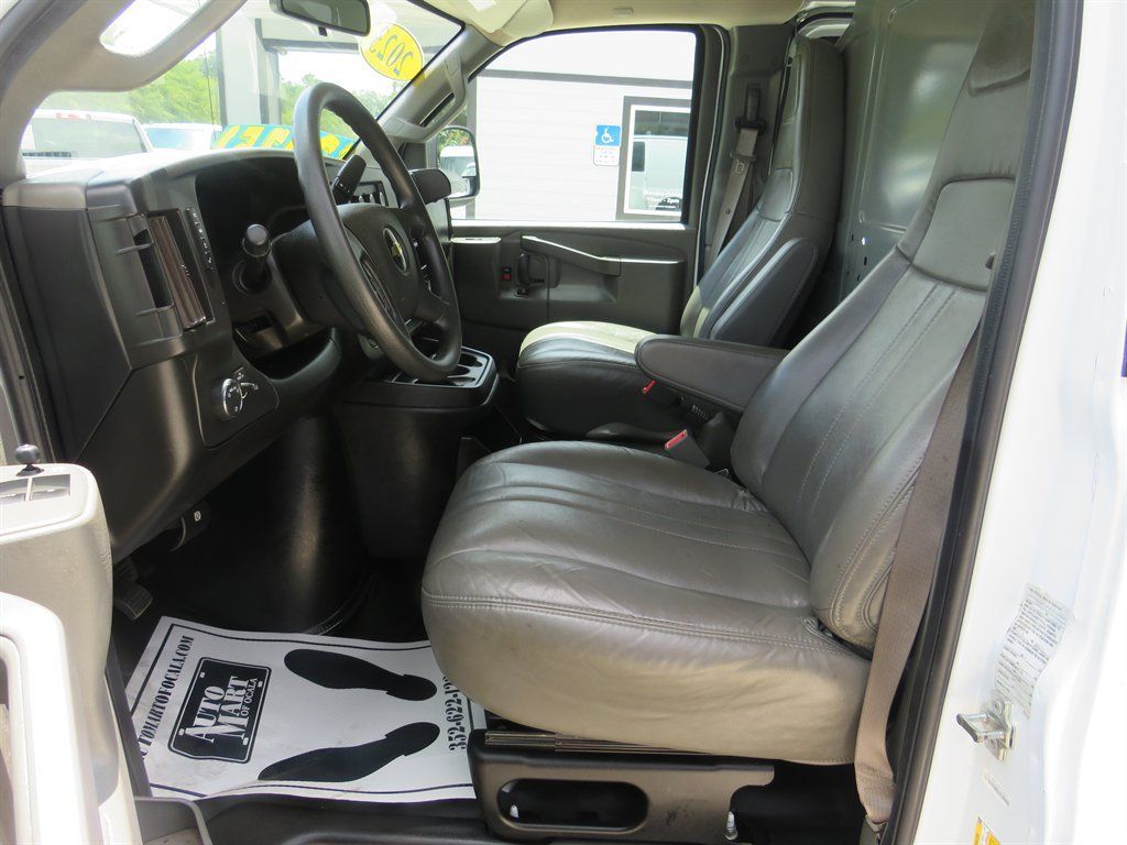 Used 2023 Chevrolet Express 2500 w/ Driver Convenience Package RWD image 4