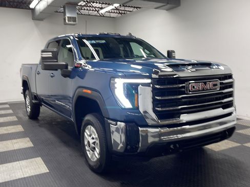 Used 2024 GMC Sierra 2500 SLE w/ SLE Value Package; AWD/4WD image 21